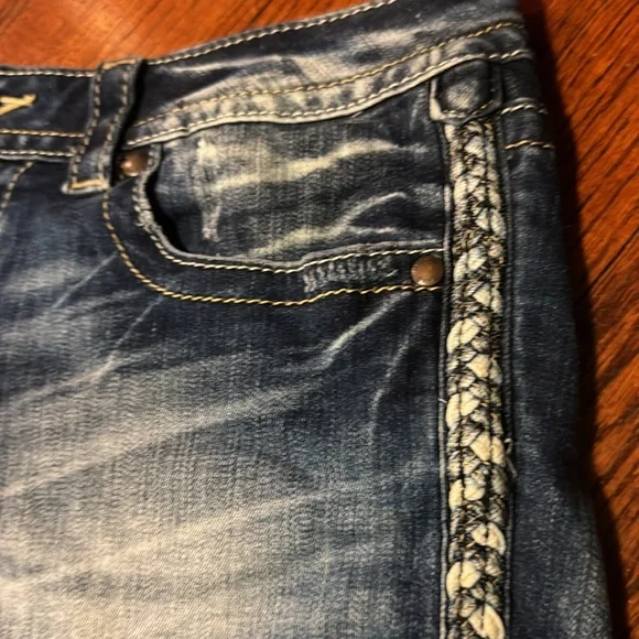 miss me shorts with braided detail - Picture 2 of 3